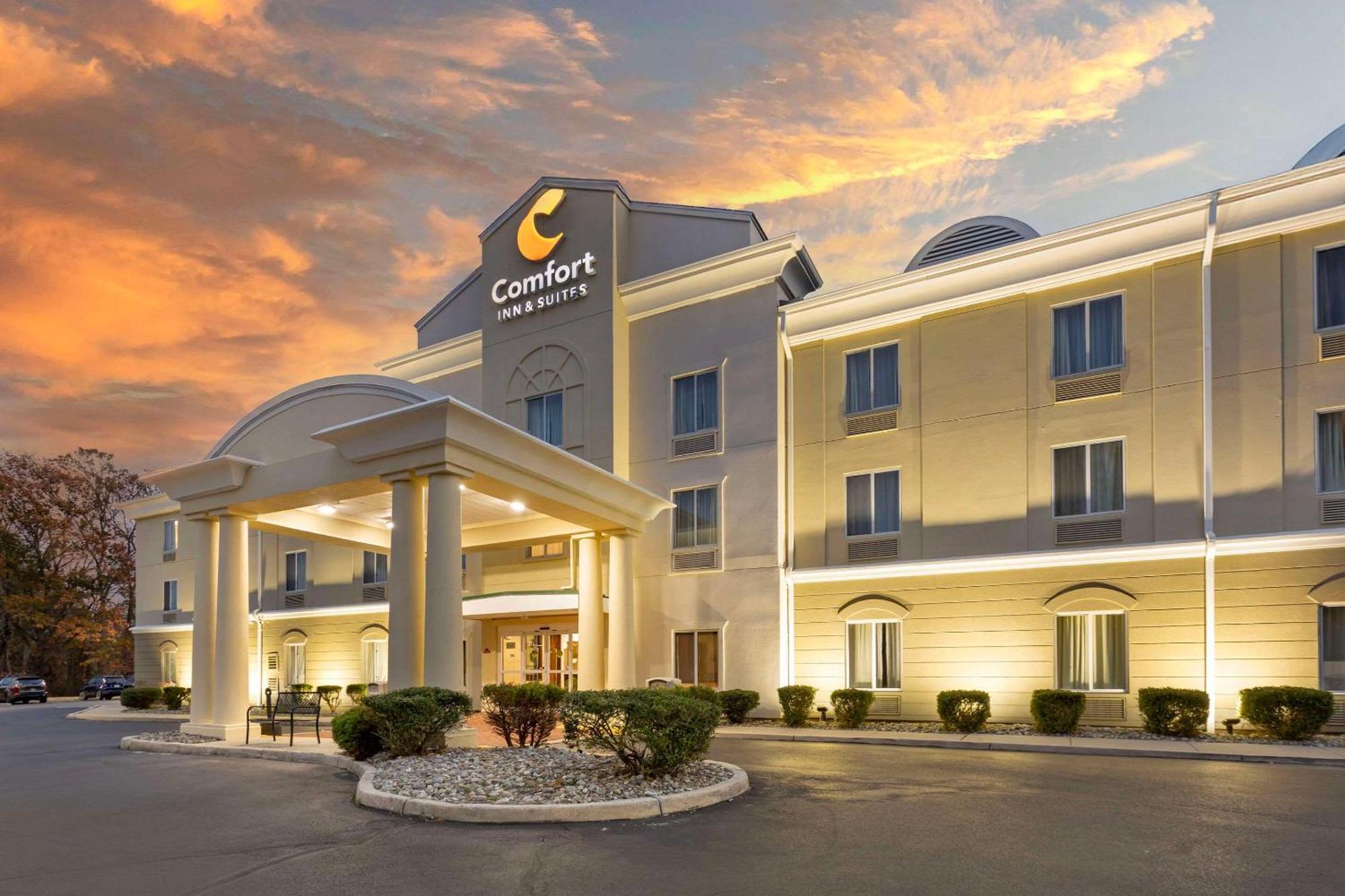 Comfort Inn & Suites Carneys Point Екстериор снимка