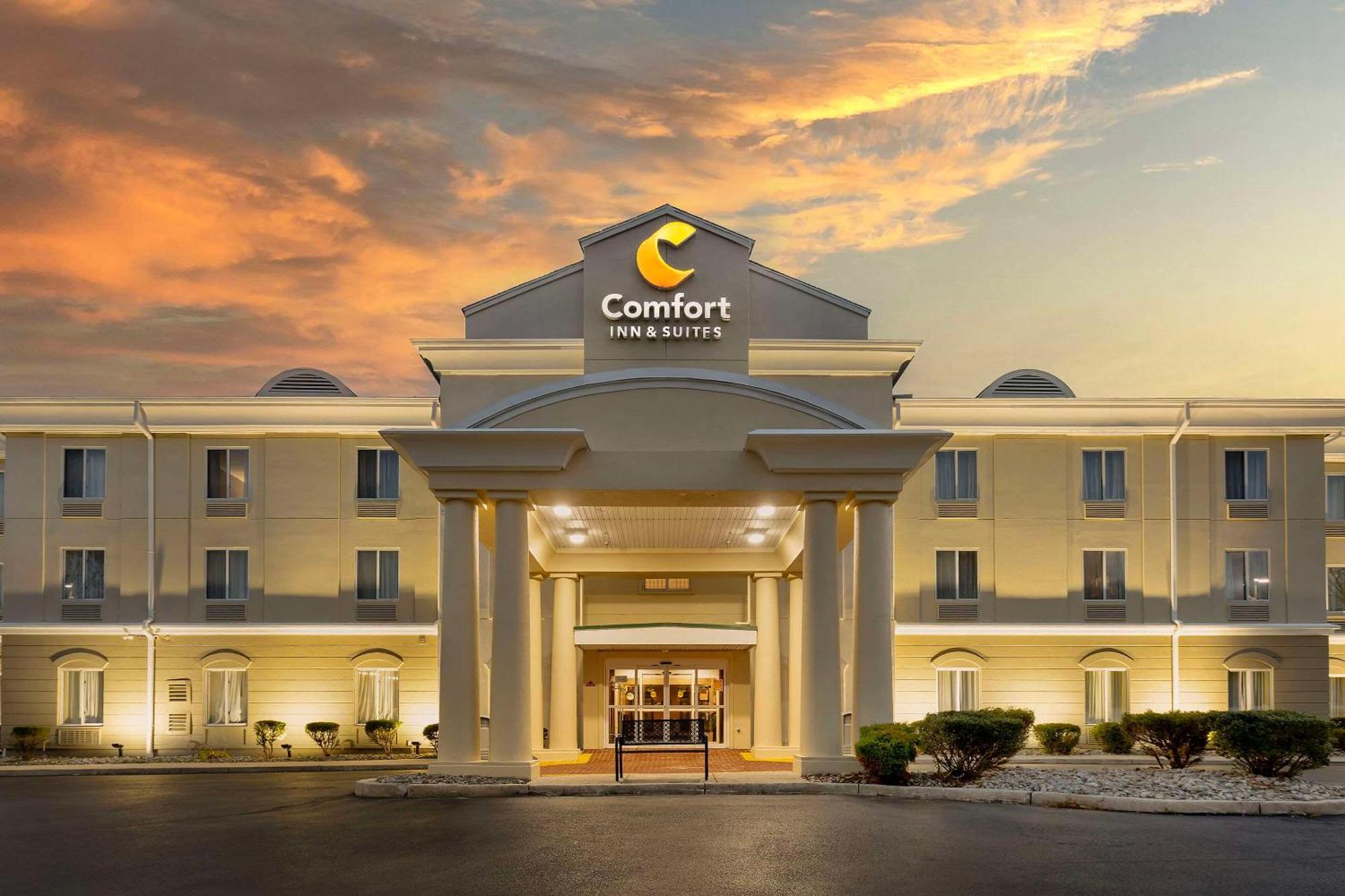 Comfort Inn & Suites Carneys Point Екстериор снимка