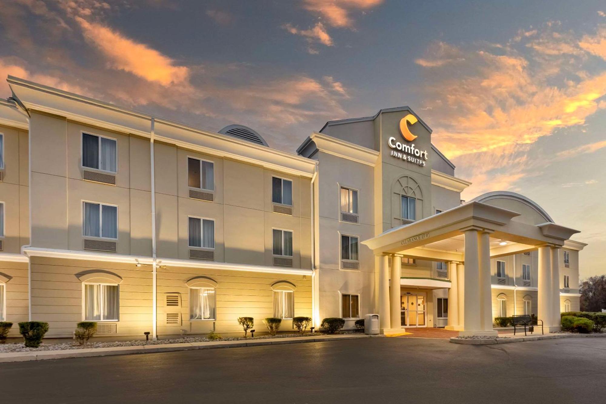 Comfort Inn & Suites Carneys Point Екстериор снимка