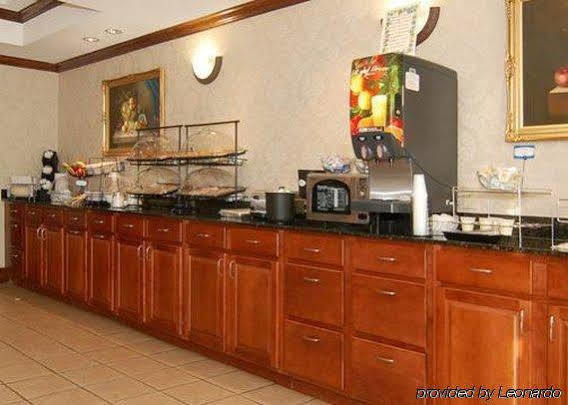 Comfort Inn & Suites Carneys Point Екстериор снимка